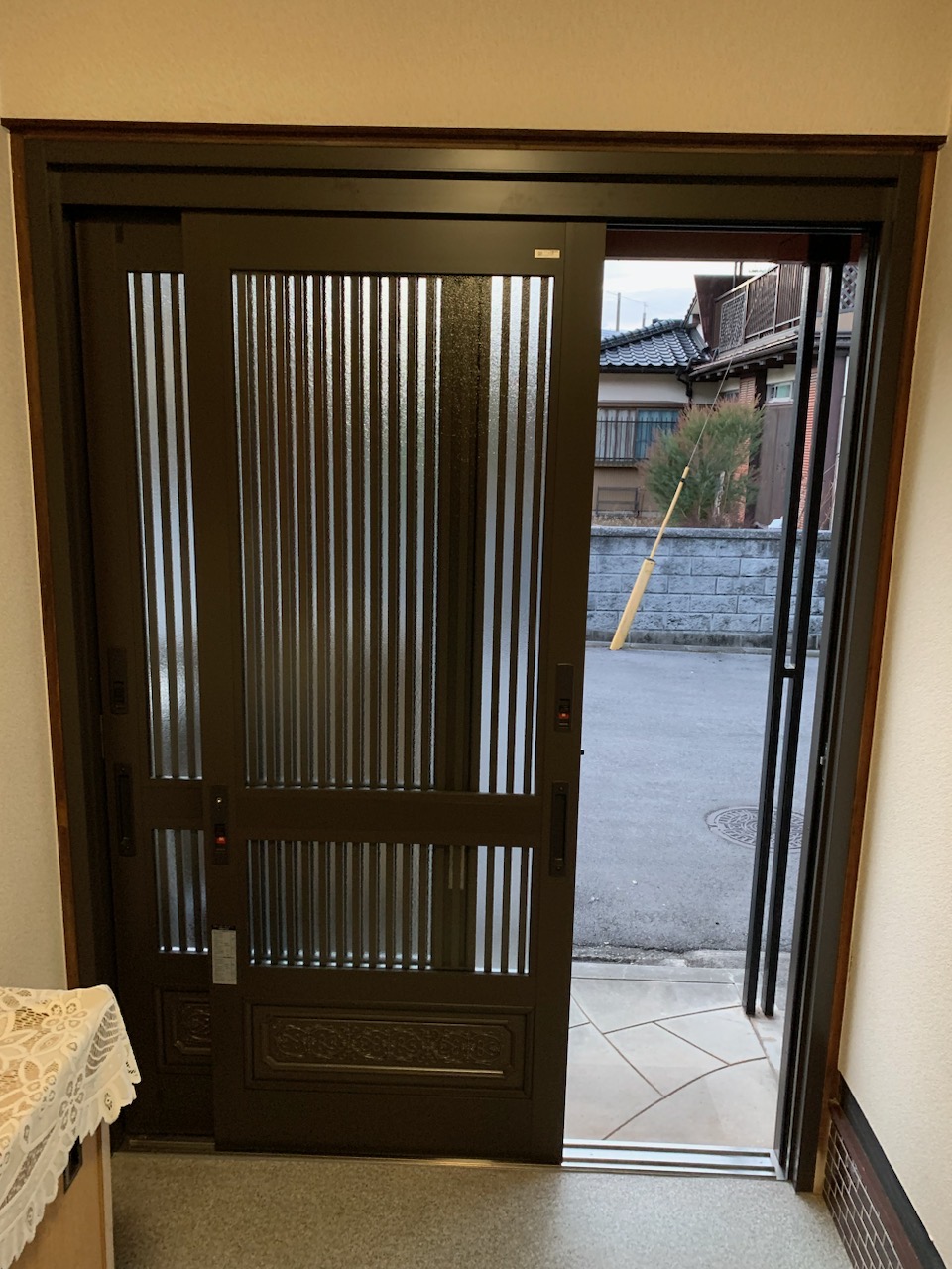 さくらエステート 大牟田店の大牟田では玄関引戸のリフォームが多いです。の施工後の写真1